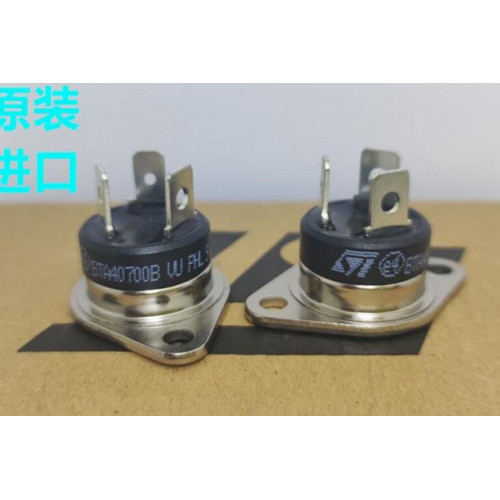 BTA40-700B